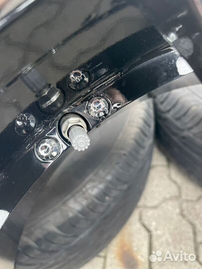 Комплект колес R20 на Toyota LC200