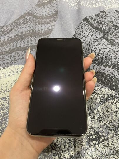 iPhone Xs, 64 ГБ