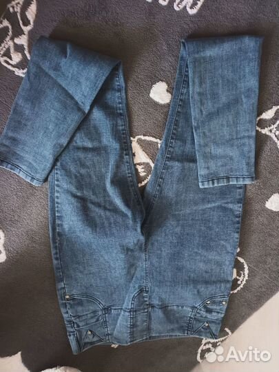 Продам джинсы новые