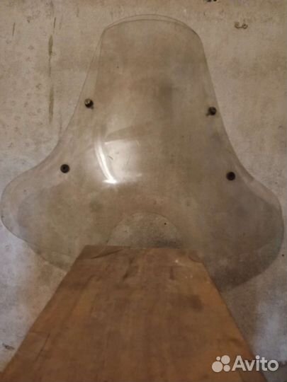 Ветровое стекло на мотоцикл