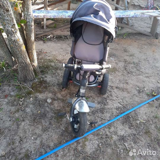 Трехколесный велосипед
