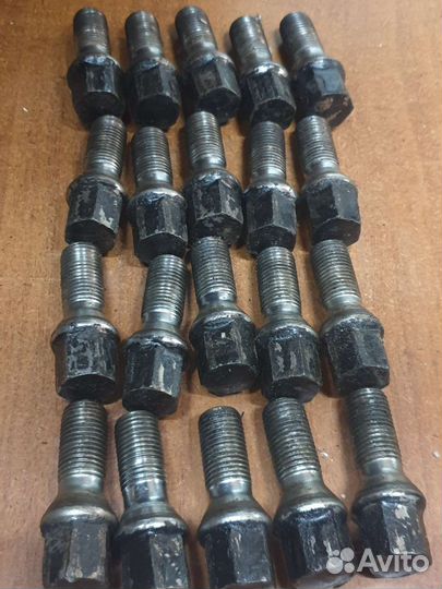 Болты на Фольксваген транспортер т4