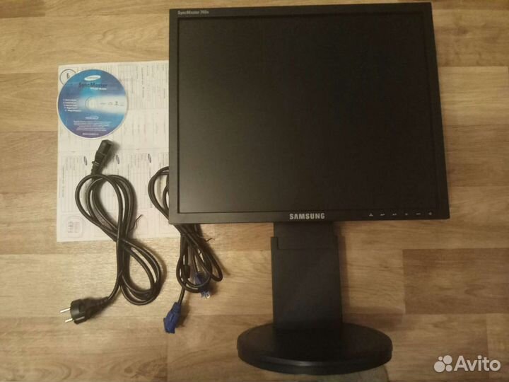 Монитор Samsung 740N 17''
