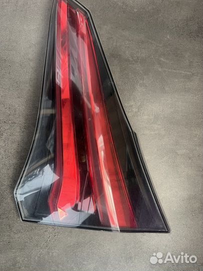 Фонарь Toyota rav4 xa40