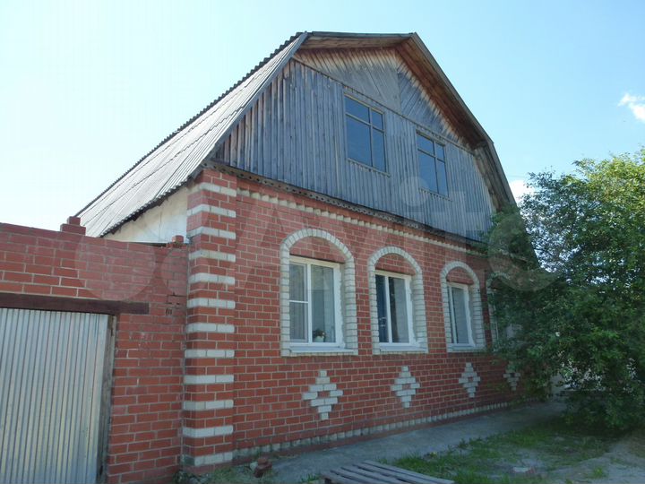 Коттедж 146 м² на участке 11 сот.