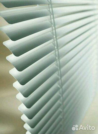 Жалюзи горизонтальные. Новые в упаковке