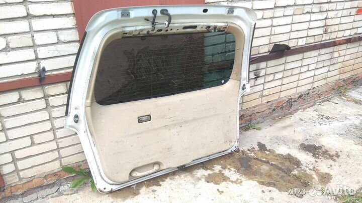 Дверь багажника мазда мпв