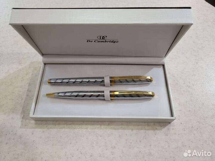 Продаю набор коллекционых авторучек DE Kembridge