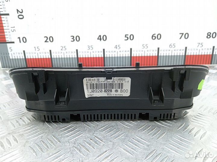 Щиток приборов (приборная панель) Volkswagen Golf