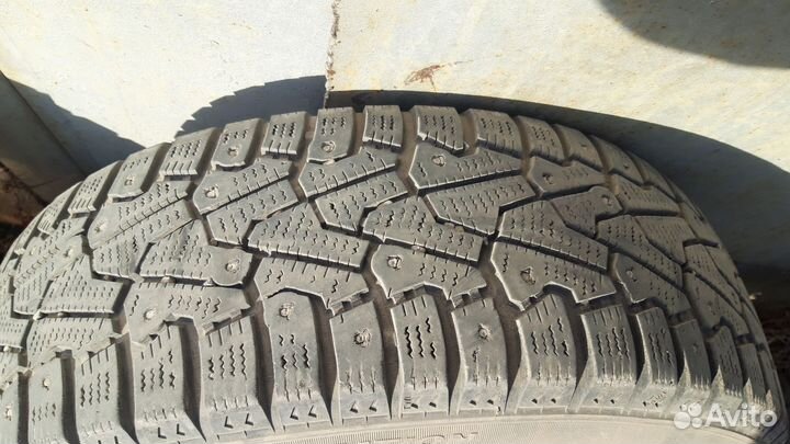 Pirelli Ice Zero 185/65 R14