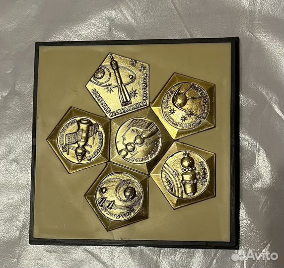 Значки СССР Одимпиада и Космос