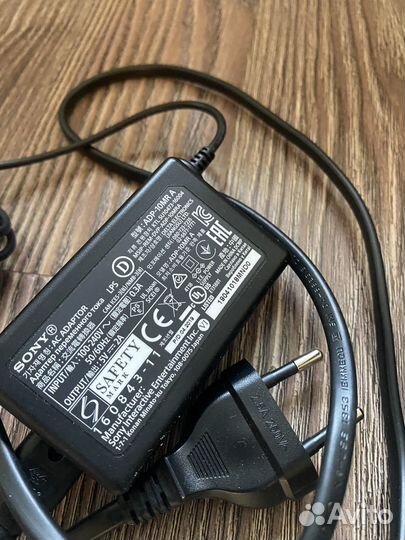 Зарядная станция для геймпадов ps4