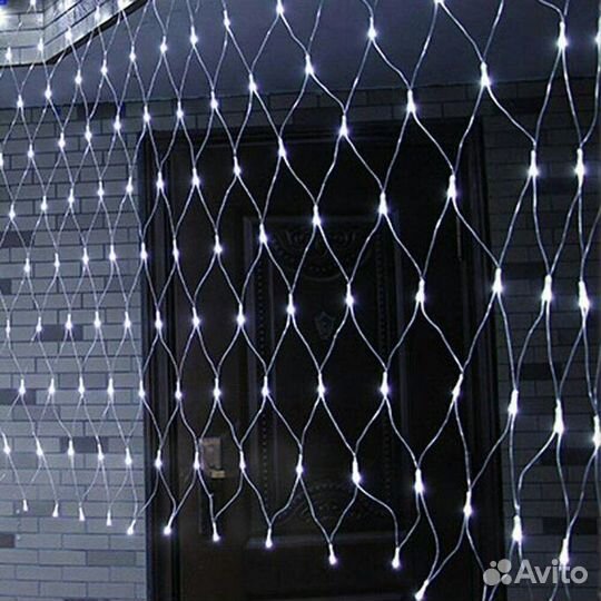 Елка искусственная с гирляндой и игрушками