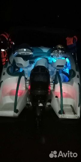 Прогулки, фотосессии на быстроходном катере Corsar