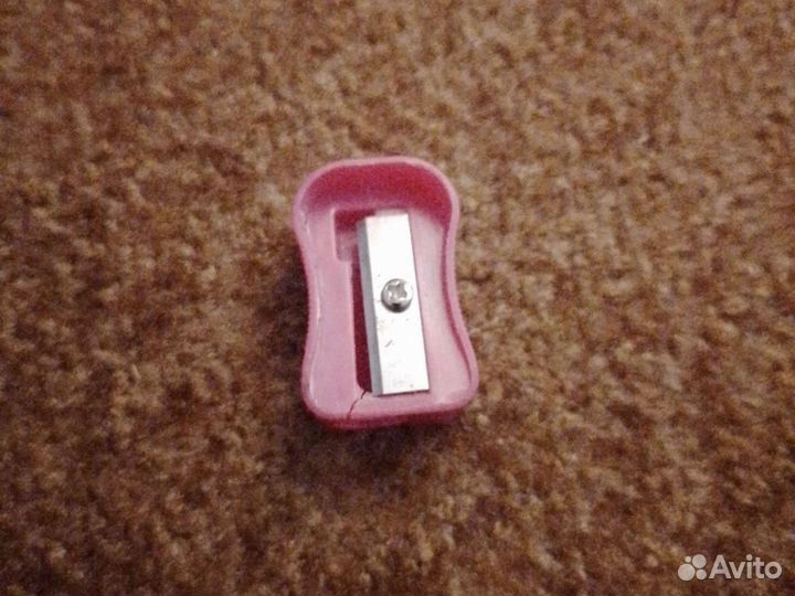 Точилка для карандашей розовая Тюмень