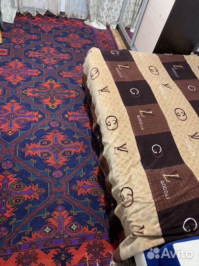 Ковер ручной работы