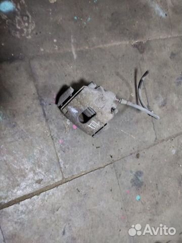 Суппорт тормозной передний левый Ford Fusion