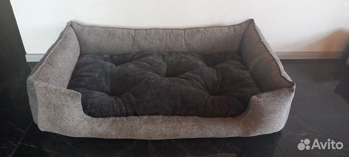 Лежанки для кошек и собак новые