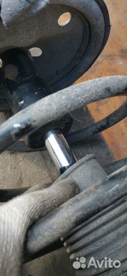 Амортизаторы передние teams Toyota mark ii qualis