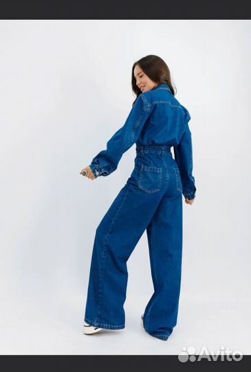 Джинсовый комбинезон