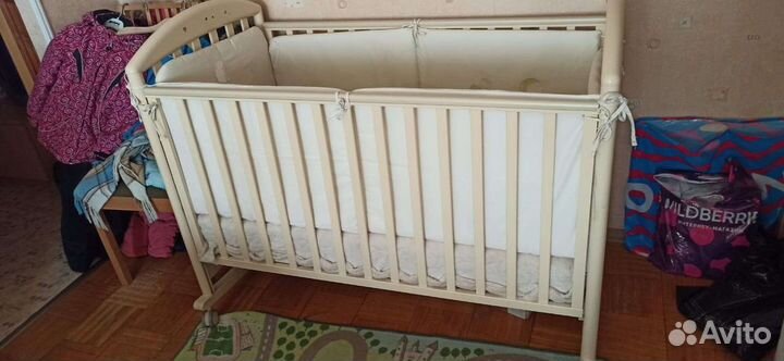 Детская кроватка
