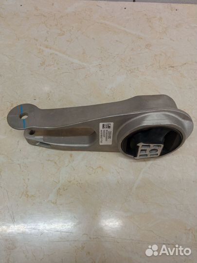 Подушка двигателя chevrolet malibu9 2016-2023 1.5L