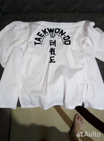 Кимоно для таэквондо плюс экипировка