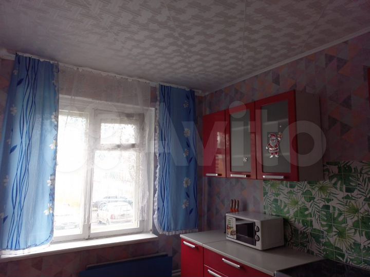 2-к. квартира, 45 м², 1/9 эт.