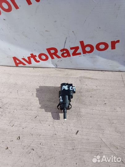 Датчик включения стоп сигнала Ford Focus 2