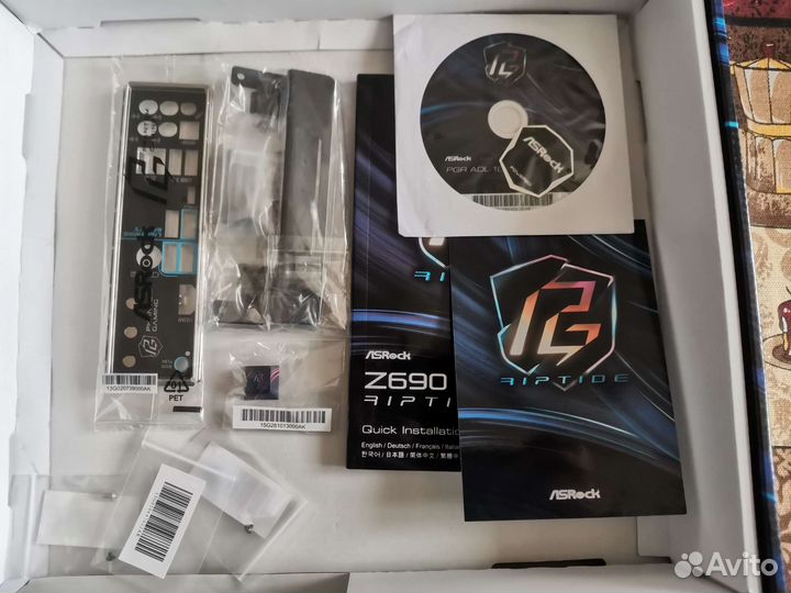 Комплект от матплаты ASRock z690 riptide