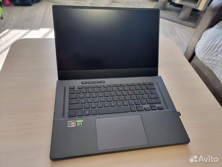 Asus rog zephyrus g15
