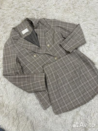 Костюм женский (пиджак + юбка)