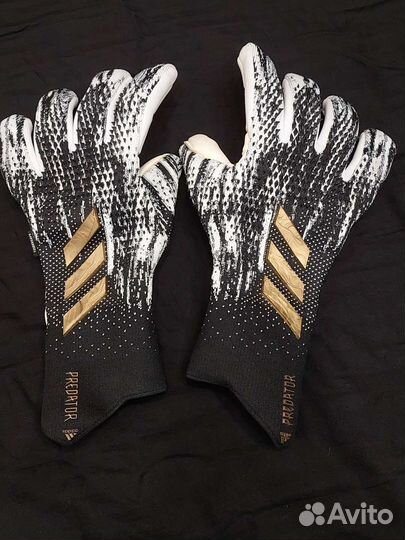 Вратарские перчатки adidas predator pro