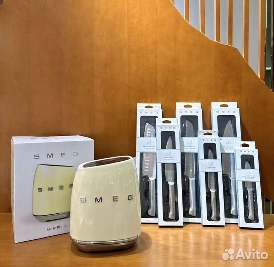 Ножи на подставке smeg