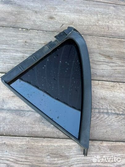 Стекло заднее левое Nissan Almera N16 1.5 2004