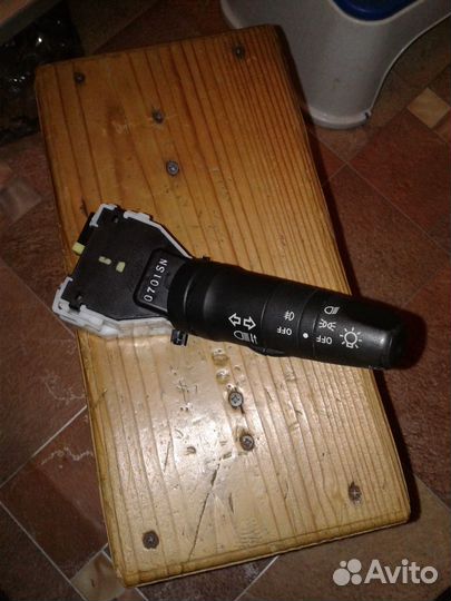 Новый переключатель подрулевой Nissan