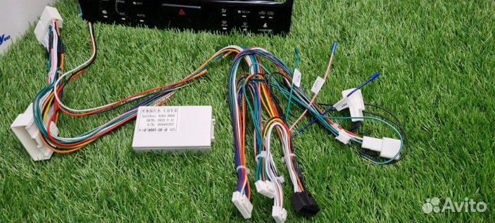 Переходная рамка магнитолы Toyota Land Cruiser 200