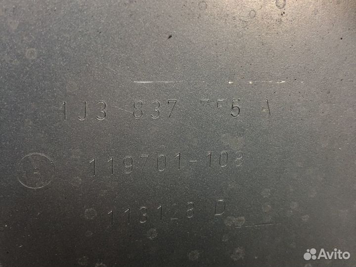 Стеклоподъемник передний правый VW Golf 4