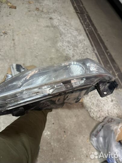 Левая передняя фара LADA largus
