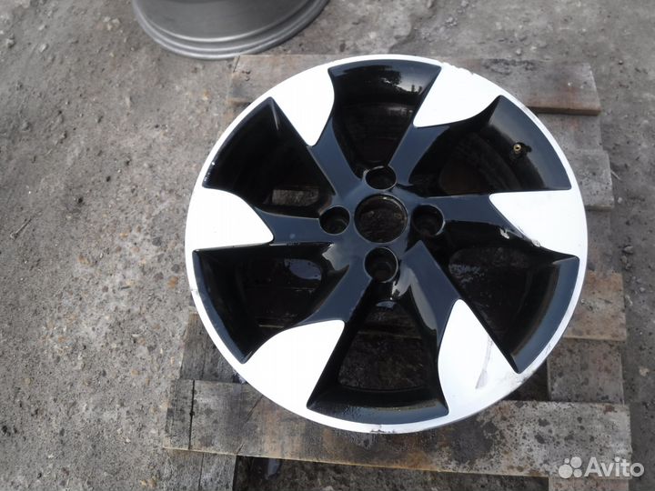 Диск литой Оригинал R16 Ниссан Жук