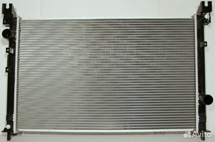 Радиатор охлаждения Chrysler Pacifica