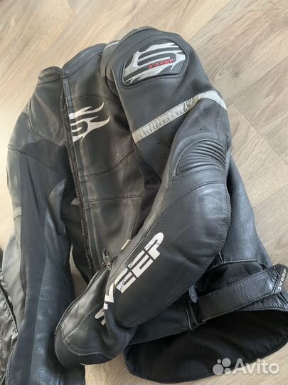 Мотокуртка sweep