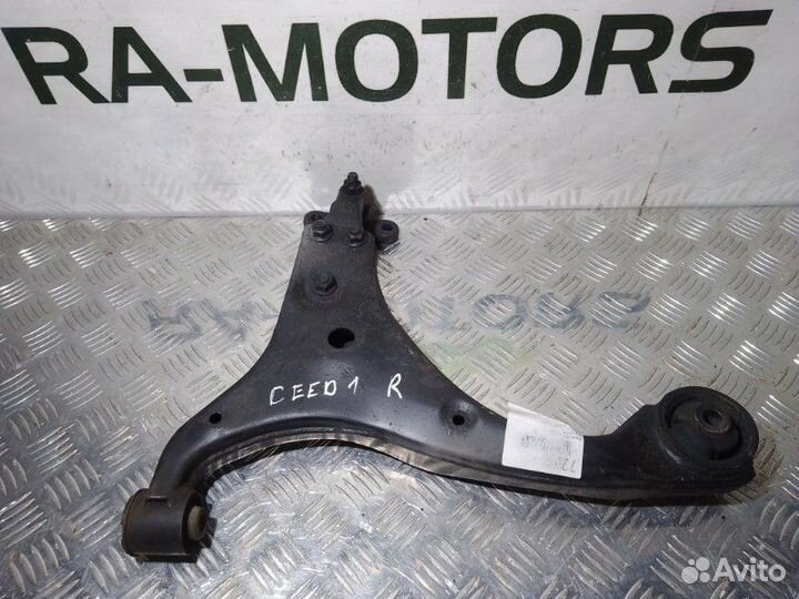 Рычаг передний правый Kia Ceed ED 06-12