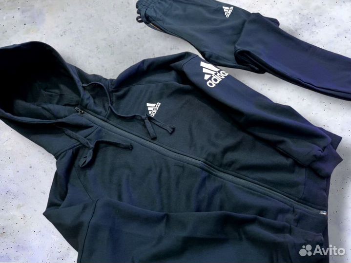 Спортивные костюмы Adidas