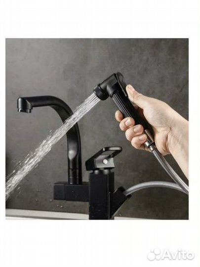 Смеситель для кухни с гибким изливом