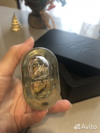 Продам парфюм Akro