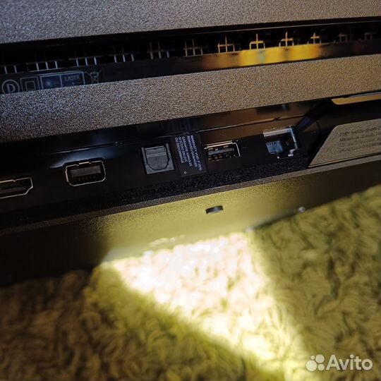 Ps4 pro 1tb 7216b + 700 игр