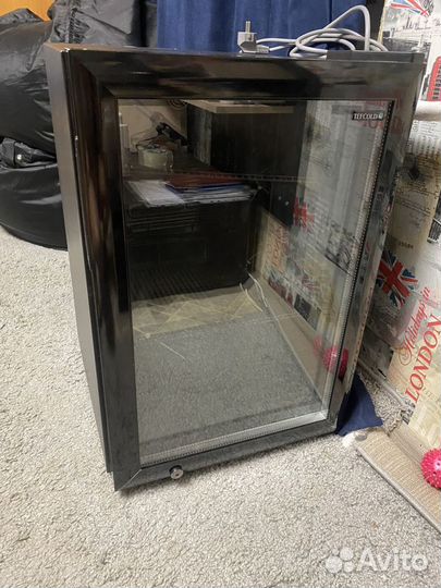 Холодильник-мини бар