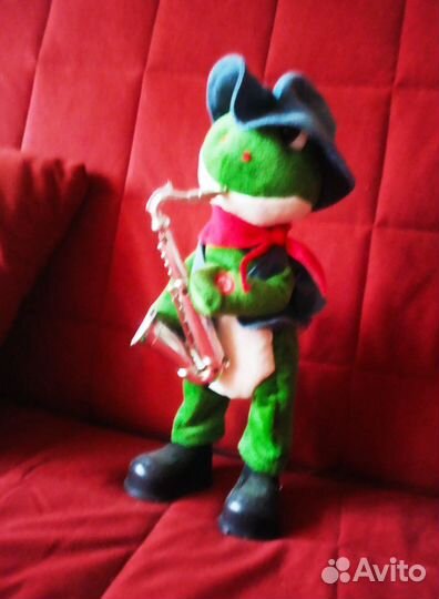 Черепашка-ниндзя с саксафоном