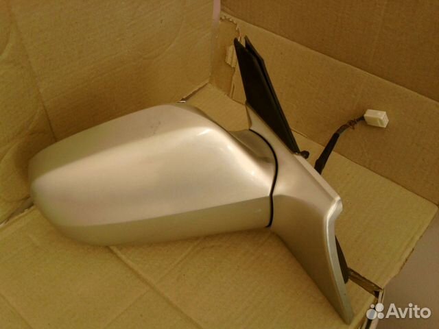 Зеркало правое Toyota opa